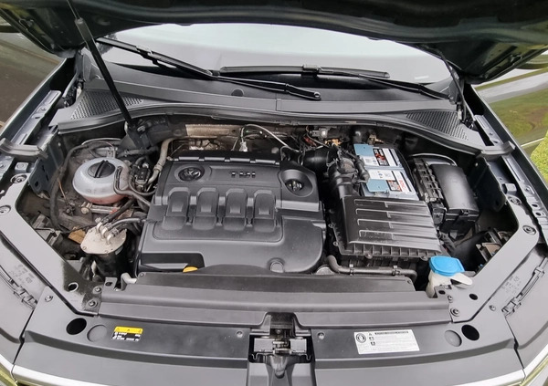 Volkswagen Tiguan cena 94200 przebieg: 154000, rok produkcji 2017 z Miłakowo małe 562